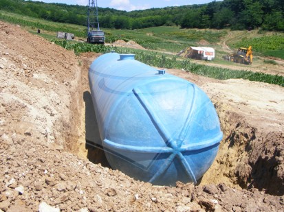 Rezervor subteran - apa - 100 mc Rezervoare din fibra de sticla