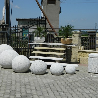 Prefabet Bolarzi - Mobilier urban din beton si piatra spalata Prefabet