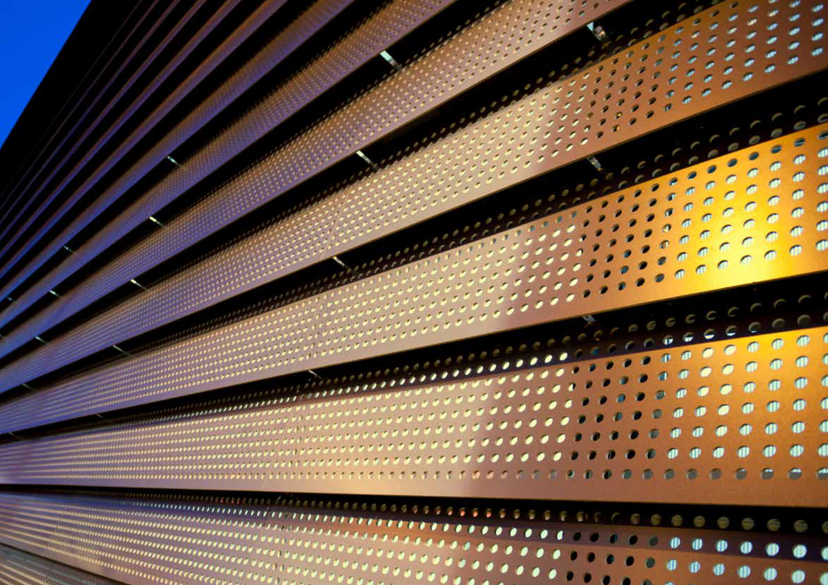 Pagina 7 - Placi din vata minerala bazaltica pentru fatade ventilate - METAL Rockpanel Catalog,...