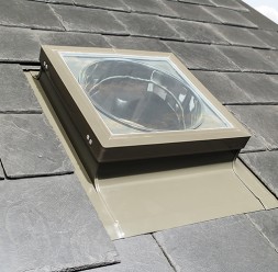 Tunele de lumina pentru acoperis, rezistente la radiatii UV FAKRO