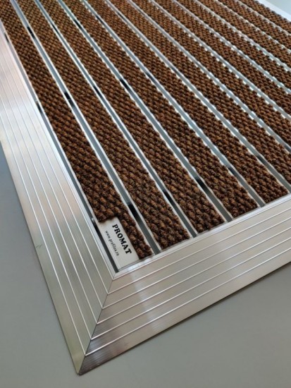 Stergatoare de picioare Stergatoare de picioare profesionale