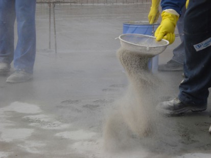 XYPEX CONCENTRATE 2 XYPEX CONCENTRATE Tratament chimic pentru impermeabilizarea si protectia betonului si a otelului beton