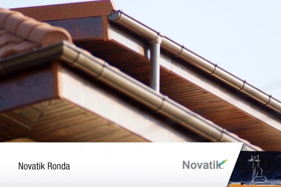 NOVATIK Novatik Ronda - sistem pluvial vazut de aproape - Jgheaburi si burlane semirotunde rectangulare pentru