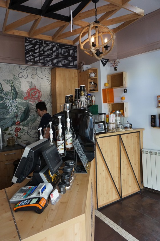 Creativ Interior Amenajare interioara Coffee Shop Calea Mosilor - Design interior pentru baruri si cafenele Creativ