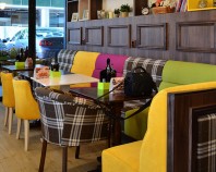 Design interior pentru baruri si cafenele Experienta Creativ Interior in amenajarile retail te poate ajuta la