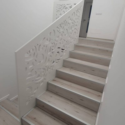 Paravane Decorative Balustrada Aplicata - Model Serpuit - Balustrade decorative din MDF vopsit pentru scari trepte