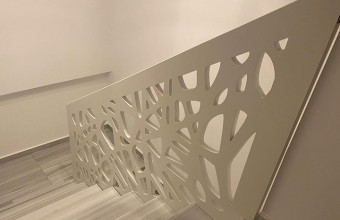 Balustrade decorative din MDF vopsit pentru scari si trepte de interior
