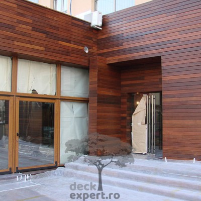 deckexpert ro Placare verticala Ipe - Deck-uri pentru terase din lemn de esente cu densitate ridicata
