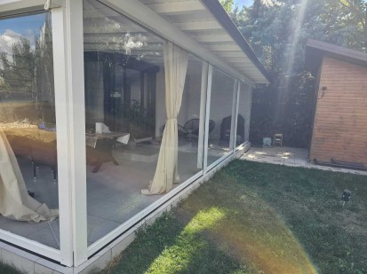 Detalii - rulouri casetate-caseta si ghidaj Rulouri transparente casetate