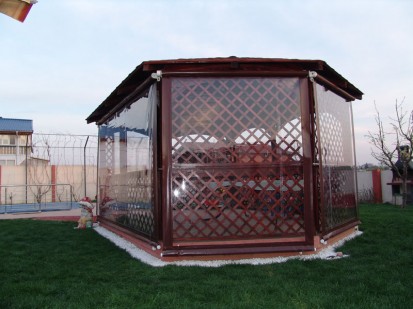 Foisor inchis cu rulouri necasetate Rulouri transparente necasetate