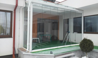Inchidere terasa cu sistem glisant VALEDO BKS-T Referinte usi si ferestre din pvc si aluminiu