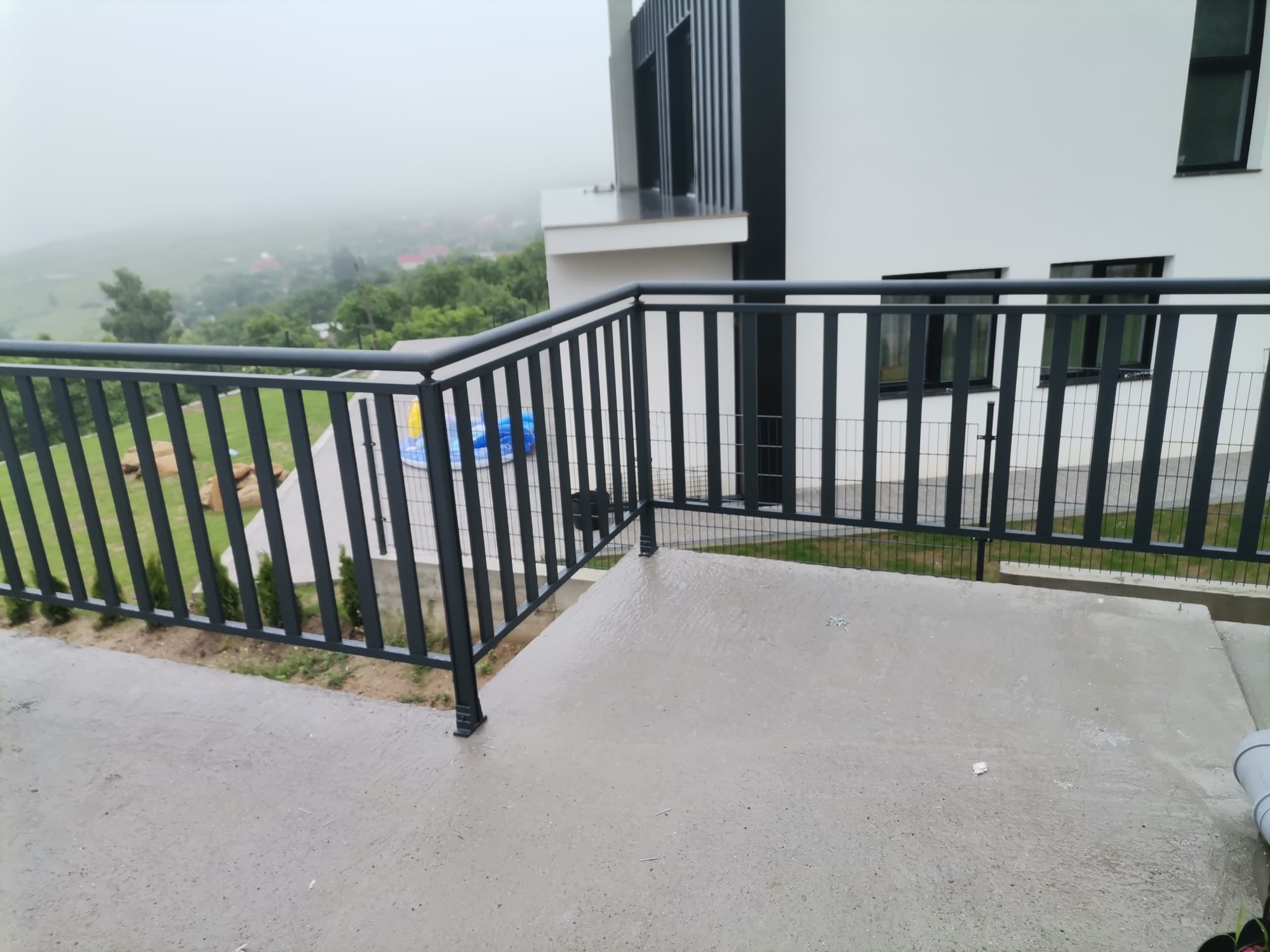 ALUMGATES Vedere de aproape - balustrade din aluminiu - Balustrade din aluminiu pentru trepte scari terase