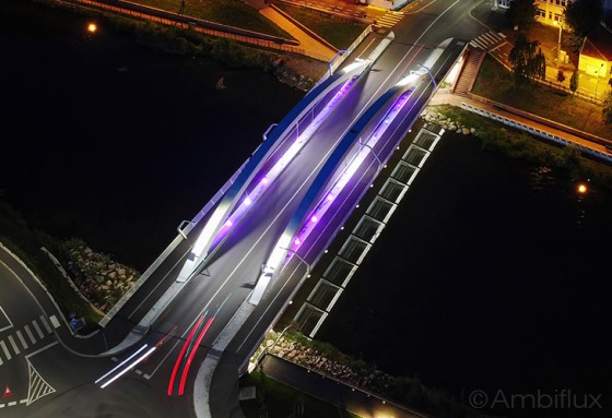 AMBIFLUX Ambiflux Arena 12 iluminat arhitectural Podul Centenarului - Corpuri de iluminat industrial pentru depozite fabrici