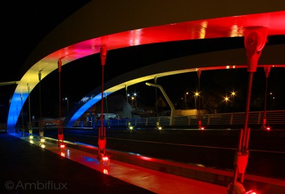 Corp de iluminat Ambiflux Arena 12 pentru iluminat arhitectural RGB Podul Centenarului Corp de iluminat perimetral