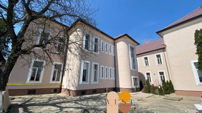 Fatada cu ancadramente ferestre Profile decorative din polistiren pentru fatade 