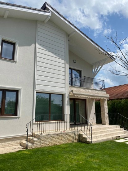 Detaliu fatada vila Profile decorative din polistiren pentru fatade 
