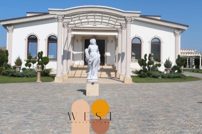 Casa cu elemente arhitecturale Profile decorative din polistiren pentru fatade 