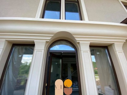 Detalii fatada cu elemente arhitecturale Profile decorative din polistiren pentru fatade 