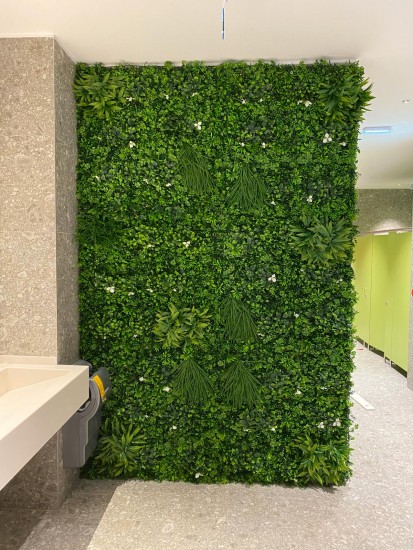 Perete verde cu plante artificiale pentru interior Pereti verzi cu plante artificiale