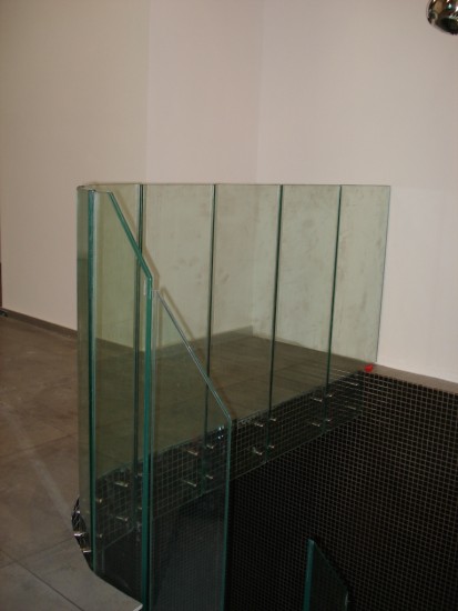 Balustrada din sticla securizata - detalii GLASS TECH Balustrada din sticla securizata