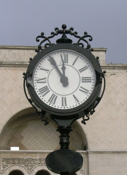 Detalii ceas stradal - Timisoara ORAEXACTA SYSTEMS Ceasuri stradale