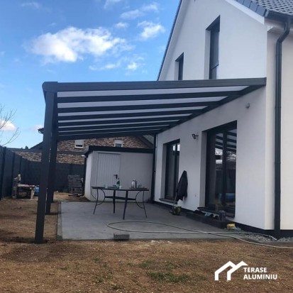 Exemplu de terasa din aluminiu TERASE DIN ALUMINIU&GLASS SYSTEM Terase cu structura din aluminiu