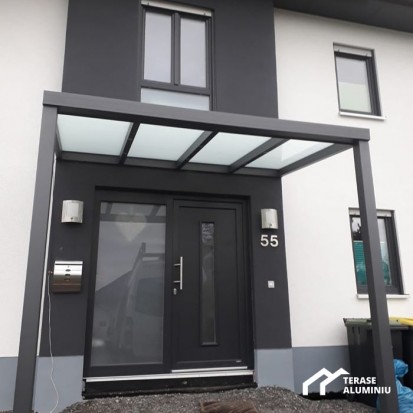 Casa cu terasa din aluminiu TERASE DIN ALUMINIU&GLASS SYSTEM Terase cu structura din aluminiu