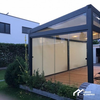 Terasa cu structura din aluminiu - detaliu TERASE DIN ALUMINIU&GLASS SYSTEM Terase cu structura din aluminiu
