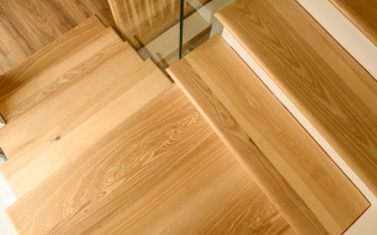 Detaliu trepte din lemn masiv WOODCHOPSHOP Scari si trepte din lemn masiv