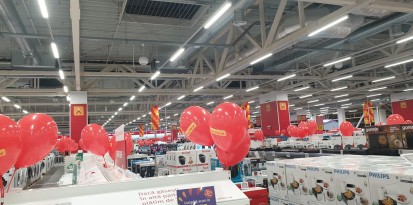 Magazin electrocasnice - vedere de aproape interior sonorizare ambientala supermarket (200-300 m²) Sisteme sonorizare si digital