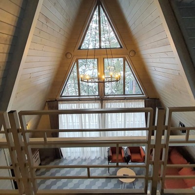 AMBIOSIS Interior casa pe structura de lemn tip A-Frame - Case pe structura de lemn tip