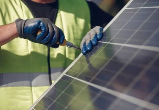 Proiectare si montaj sisteme fotovoltaice complete Rises