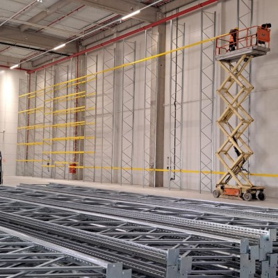 iMetal Rafturi metalice - Rafturi metalice noi si second hand pentru depozite, hale, fabrici iMetal