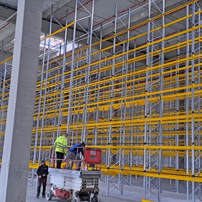 iMetal Rafturi metalice - Rafturi metalice noi si second hand pentru depozite, hale, fabrici iMetal