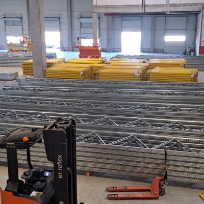 iMetal Rafturi metalice - Rafturi metalice noi si second hand pentru depozite, hale, fabrici iMetal