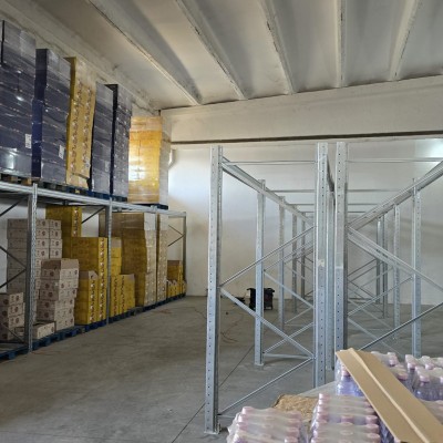 iMetal Rafturi metalice - Rafturi metalice noi si second hand pentru depozite, hale, fabrici iMetal