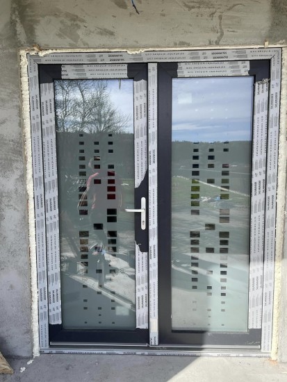 usa-intrare-1 Usi de exterior din PVC pentru case, vile, pensiuni