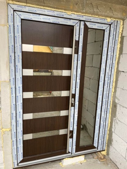 usa-intrare-6 Usi de exterior din PVC pentru case, vile, pensiuni