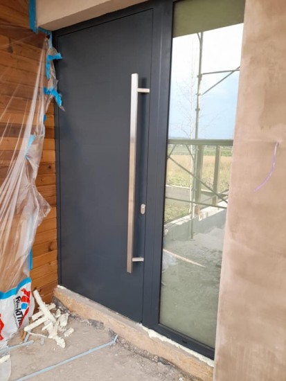 usa-intrare-8 Usi de exterior din PVC pentru case, vile, pensiuni