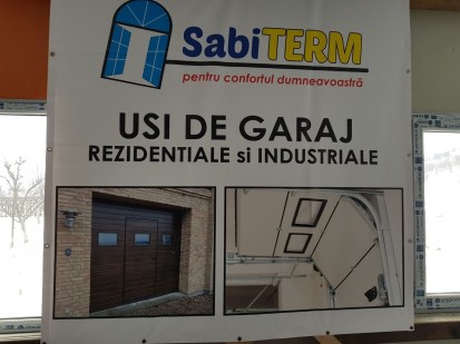 Usi de garaj sectionale Usi de garaj sectionale industriale pentru depozite, fabrici, hale