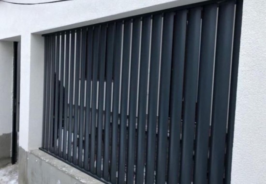 Porti si garduri din aluminiu pentru imprejmuri exterioare SABITERM