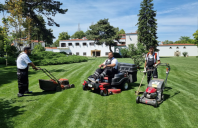 Intretinere gradini si spatii verzi comerciale ECO GARDEN CONSTRUCT