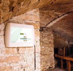 Sistem de dezumidificare si anti-igrasie pentru cladiri vechi, de patrimoniu eco DRY