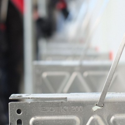 EJOT Consola de inox pentru fatade ventilate CROSSFIX - Sisteme de fixare pentru fatade ventilate (VHF)