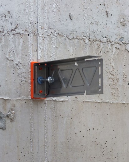 Consola de inox pentru fatade ventilate CROSSFIX Crossfix&reg; Consola de inox pentru fatade ventilate