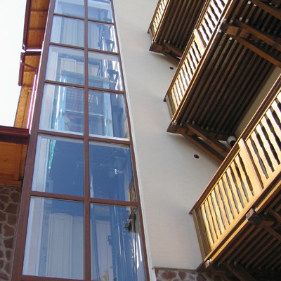 ELMAS Lift panoramic - Hotel Brasov - Ascensoare panoramice, electrice sau hidraulice ELMAS