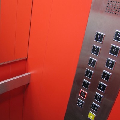 ELMAS Detaliu din interiorul cabinei ascensorului - Ascensoare panoramice, electrice sau hidraulice ELMAS