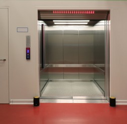 Ascensoare, platforme pentru marfa ELMAS