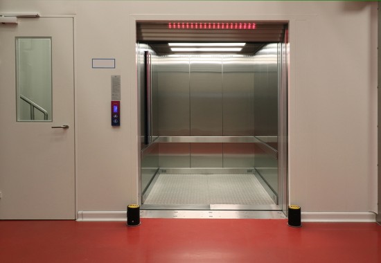 Ascensoare, platforme pentru marfa ELMAS