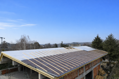 Acoperis Tip Sarpanta termoizolat cu placi PIR THERMOTOP Termoizolatii din spuma poliuretanica (PIR) pentru constructii